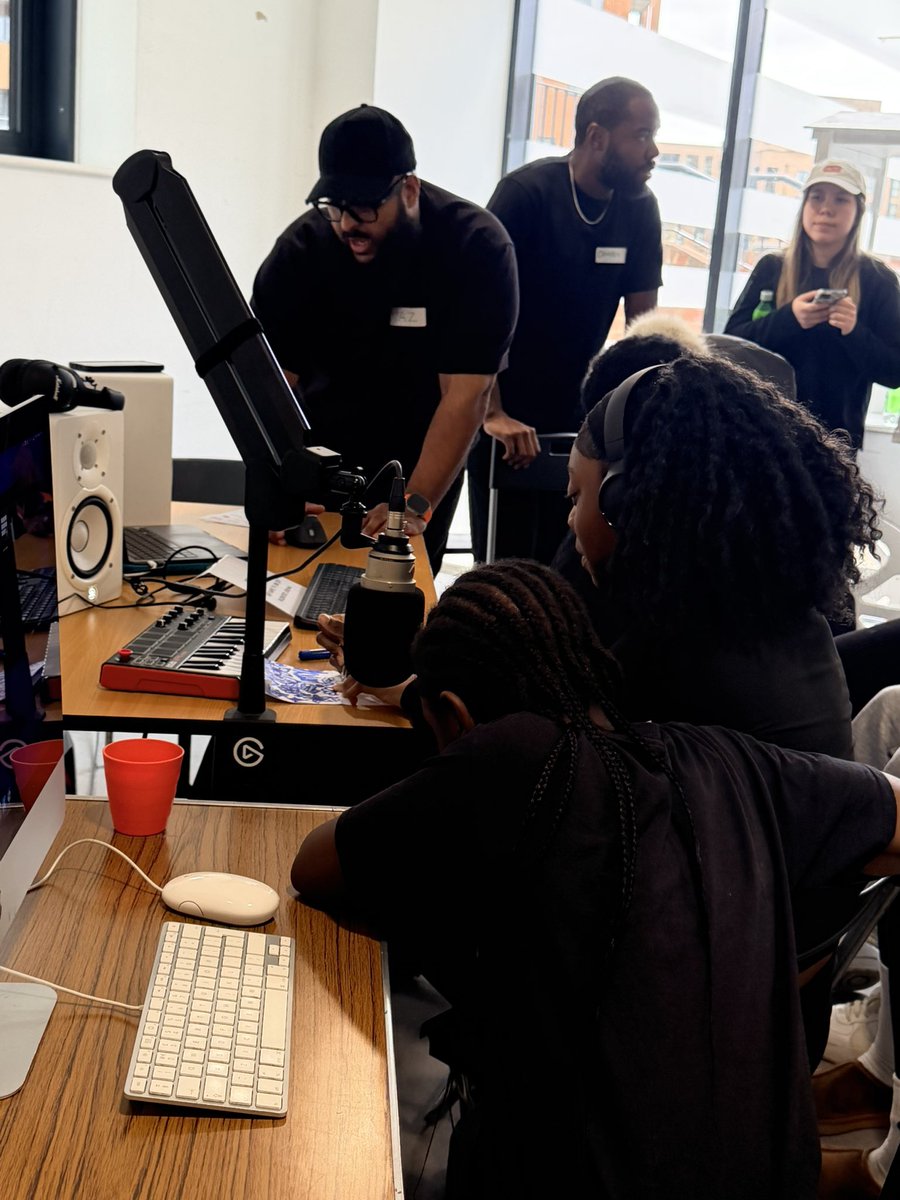 Active Horizons tweet media