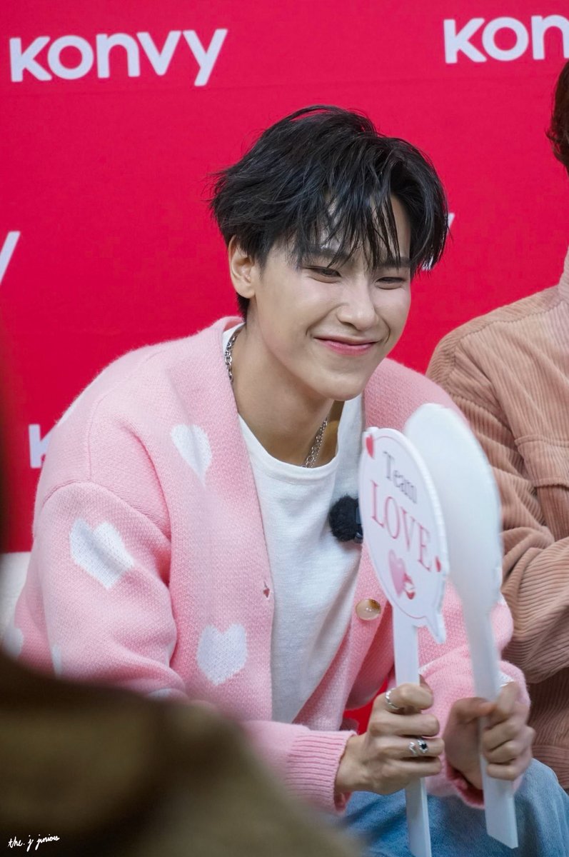 I LOVE THIS HAIRSTYLE FOR JU!!!!!

KONVY LIVE X JUNIORMARK

#KonvyliveXJuniorMark