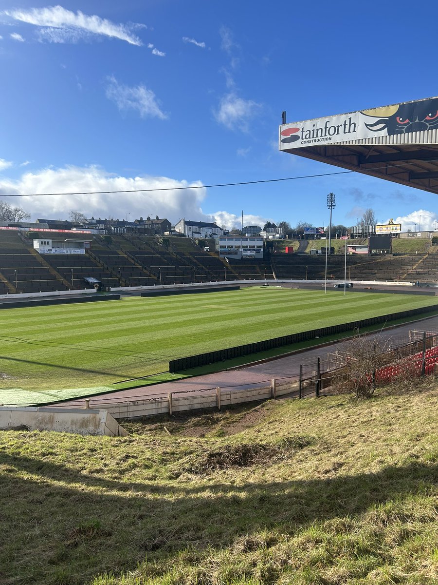 ᴀᴀʀᴏɴ ʙᴏᴡᴇʀ tweet media