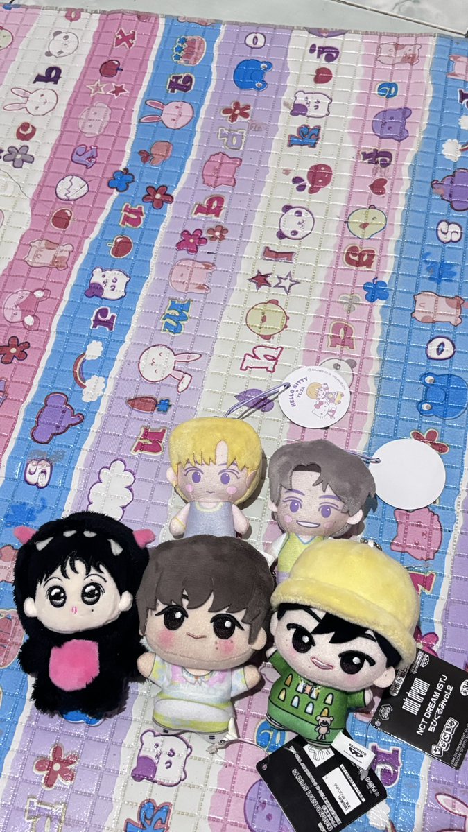hendery's gf wts aab nct wayv treasure underprice tweet media
