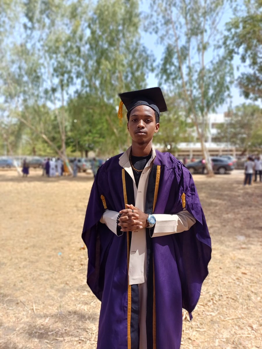 planbskills's tweet photo. Congratulations to @summerteentv DOP - Kelvin Idahosa (Director Kelzz) on his matriculation ceremony today! 🎊👏🏽

Plan B Skills and Summer TV celebrate this milestone with him. 🎉 https://t.co/Q9NK1839AC