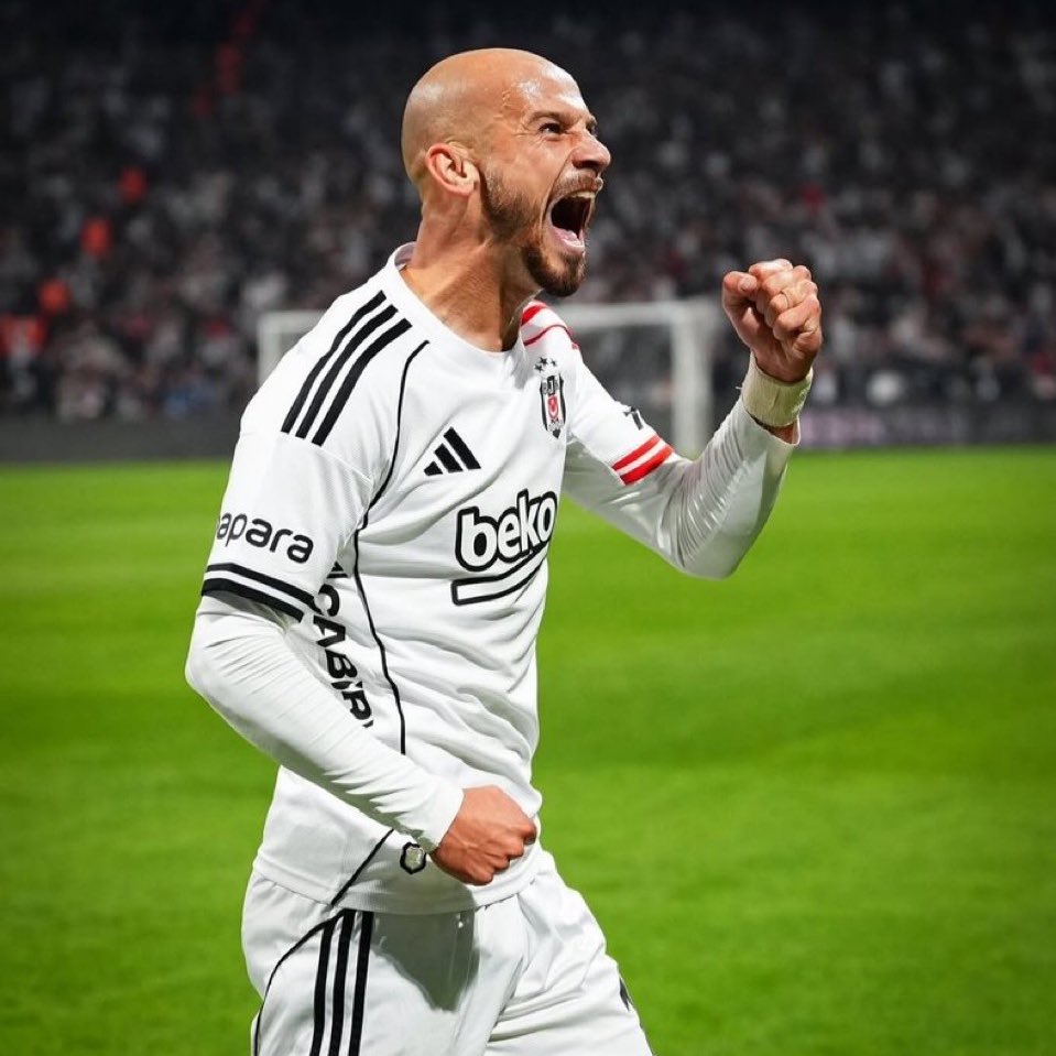 Ulaş Aral tweet media