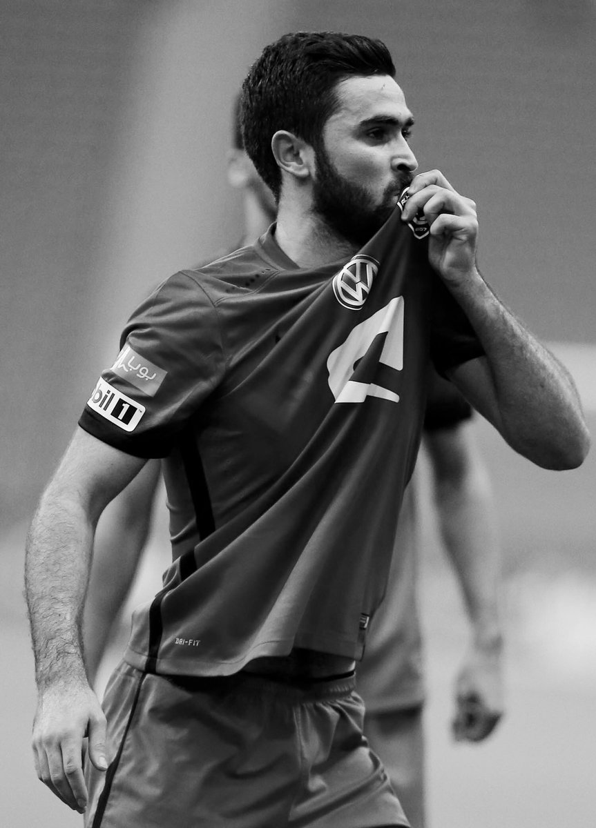 بأيّ قلبٍ ستلعب هذا اللقاء .. أخبرني يا عمر

أه لو كُنتَ تعلم كم كان صعبًا فقط أن لا تكون معهم ف كيف وأنت أمامهم وفي الجانب الآخر 
😞😞😞😞☹️☹️☹️☹️☹️☹️☹️