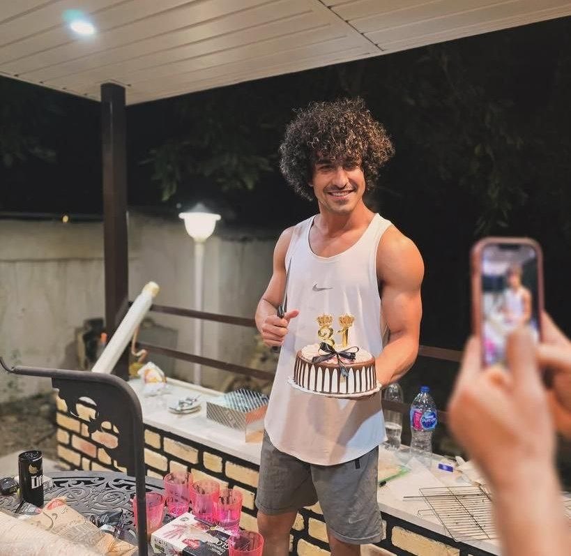 گُربه سیاه tweet media