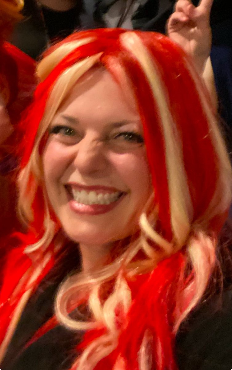 TomGhee7's tweet photo. @jericollage70 @RebeccaShoichet @EverfreeNW Happy Birthday 🎁🎂 Rebecca Shoichet! These are one of my favorite pictures of you. You should also cosplay as Ariel from The Little Mermaid 🧜‍♀️. https://t.co/5joZZjLtAw