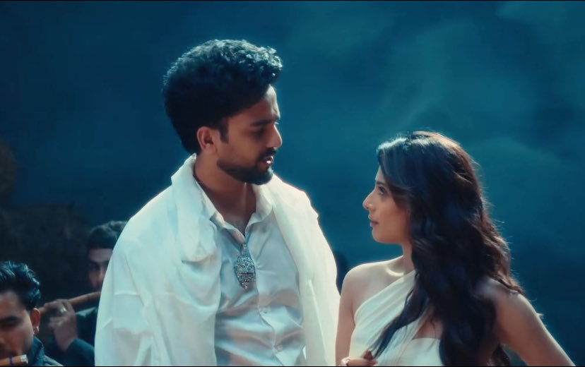 rnia96080's tweet image. #JustinBeiber song featuring our favourite Jodi #Elvisha is coming soon guys . Go watch the Teaser 🔥🔥🔥
#ElvishYadav #IshaMalviya