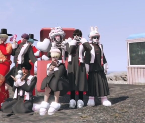 เหมือนถ่ายรูปรวมบัณฑิตอะ ตี้นี้ 5555555