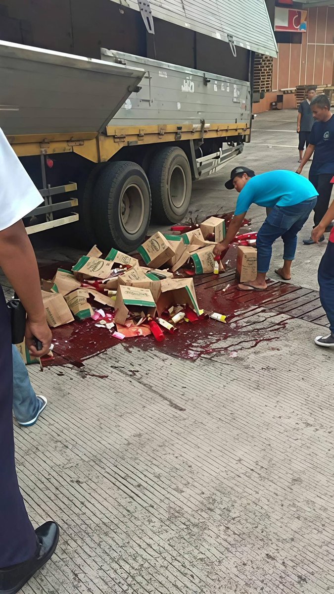 sosmed keras tweet media