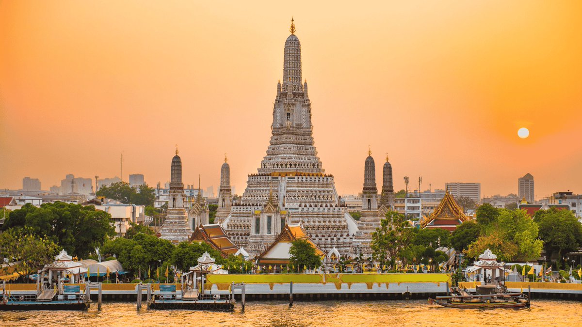 ✈️  Goed nieuws voor reizigers tussen Nederland en Thailand! 

Vanaf 1 juli 2026 start Thai Airways met dagelijkse rechtstreekse vluchten tussen Amsterdam (Schiphol) en Bangkok (Suvarnabhumi). 
De vluchten worden uitgevoerd met een moderne Airbus A350-900, wat zorgt voor comfort