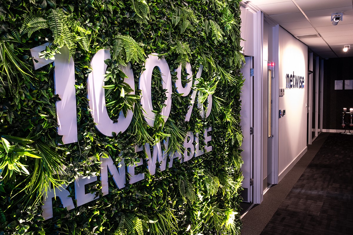 LumaDock tweet media