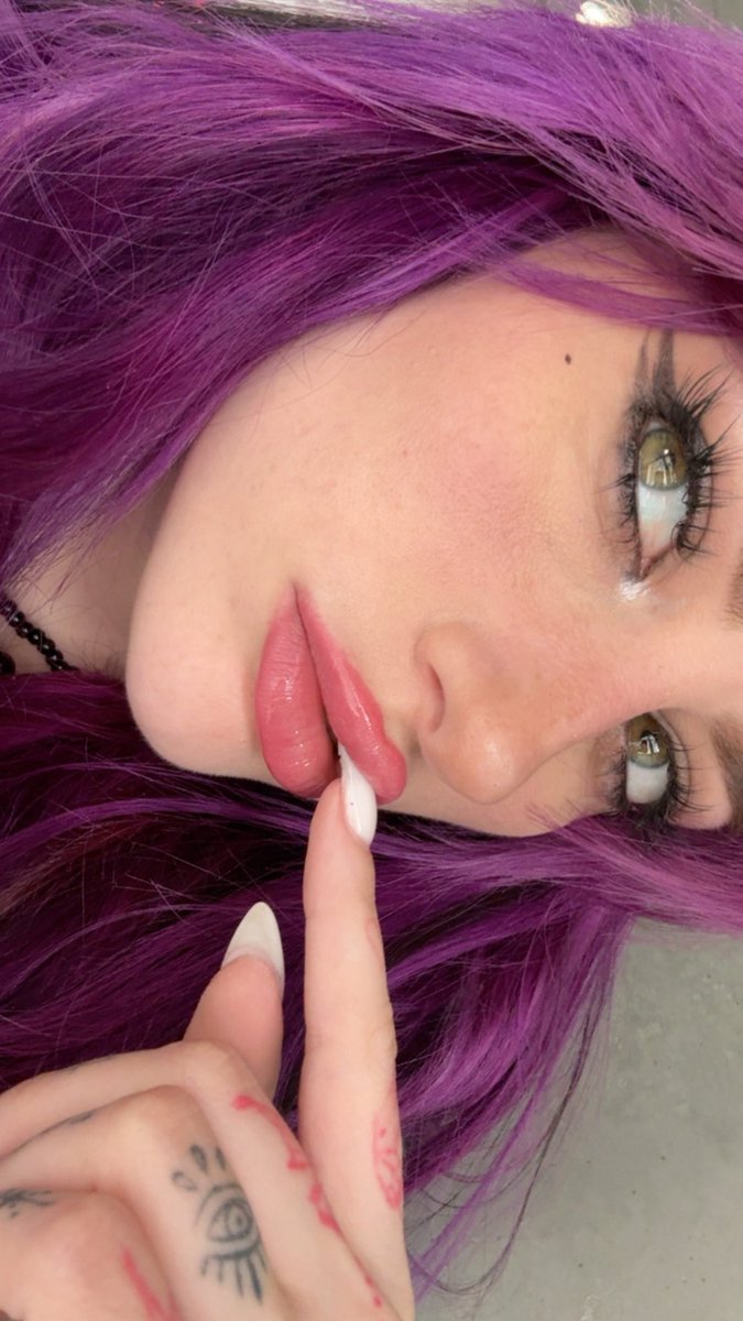 Merisiel tweet media