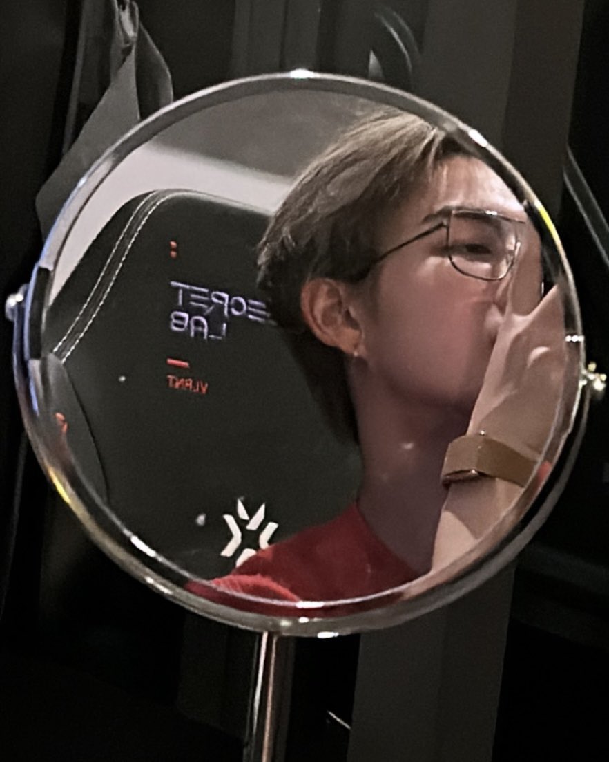 แว่น มานี่หน่อยครับ