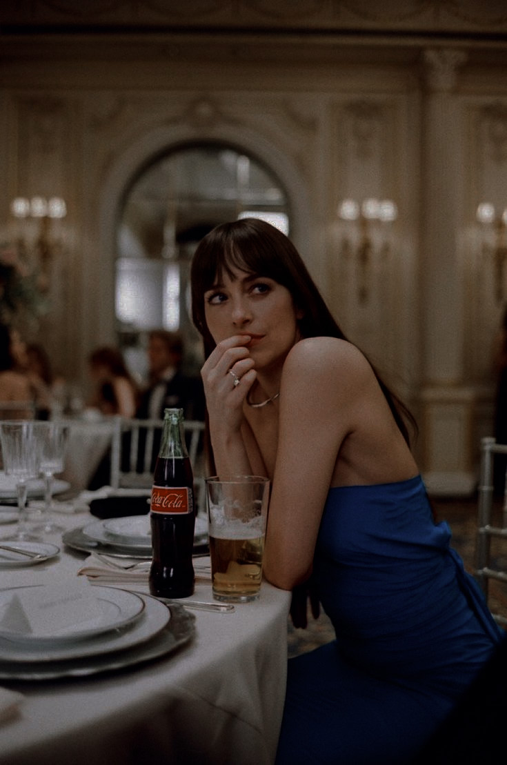 ᅠ

ᅠ

 𖧷˳    monday, you can fall apart,
           tuesday, wednesday, break
            my heart, thursday doesn't
            even start. it's friday... i'm
            in love.

                        ✧ଂ٠. .·٠  

ᅠ

ᅠ