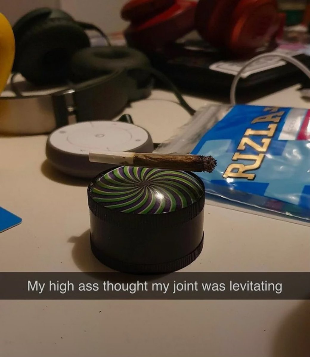 Weed Tweets tweet media