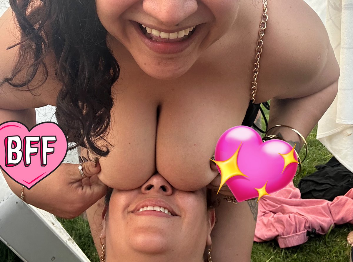 MoreyEmma tweet media