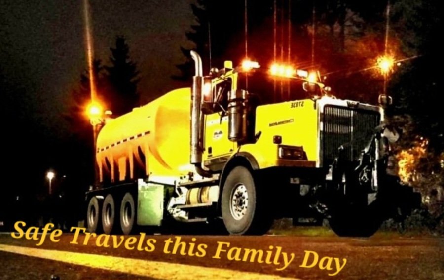 EmconSouthVI's tweet image. Our staff &amp;amp; crew wish everyone a safe &amp;amp; happy #FamilyDay long wknd!  Latest forecast has cooler temps with precip over the next few days with snowfall potential. #BePrepared, check @DriveBC for latest weather &amp;amp; road conditions.
@yyjtraffic @TranBC 
#ShiftIntoWinter