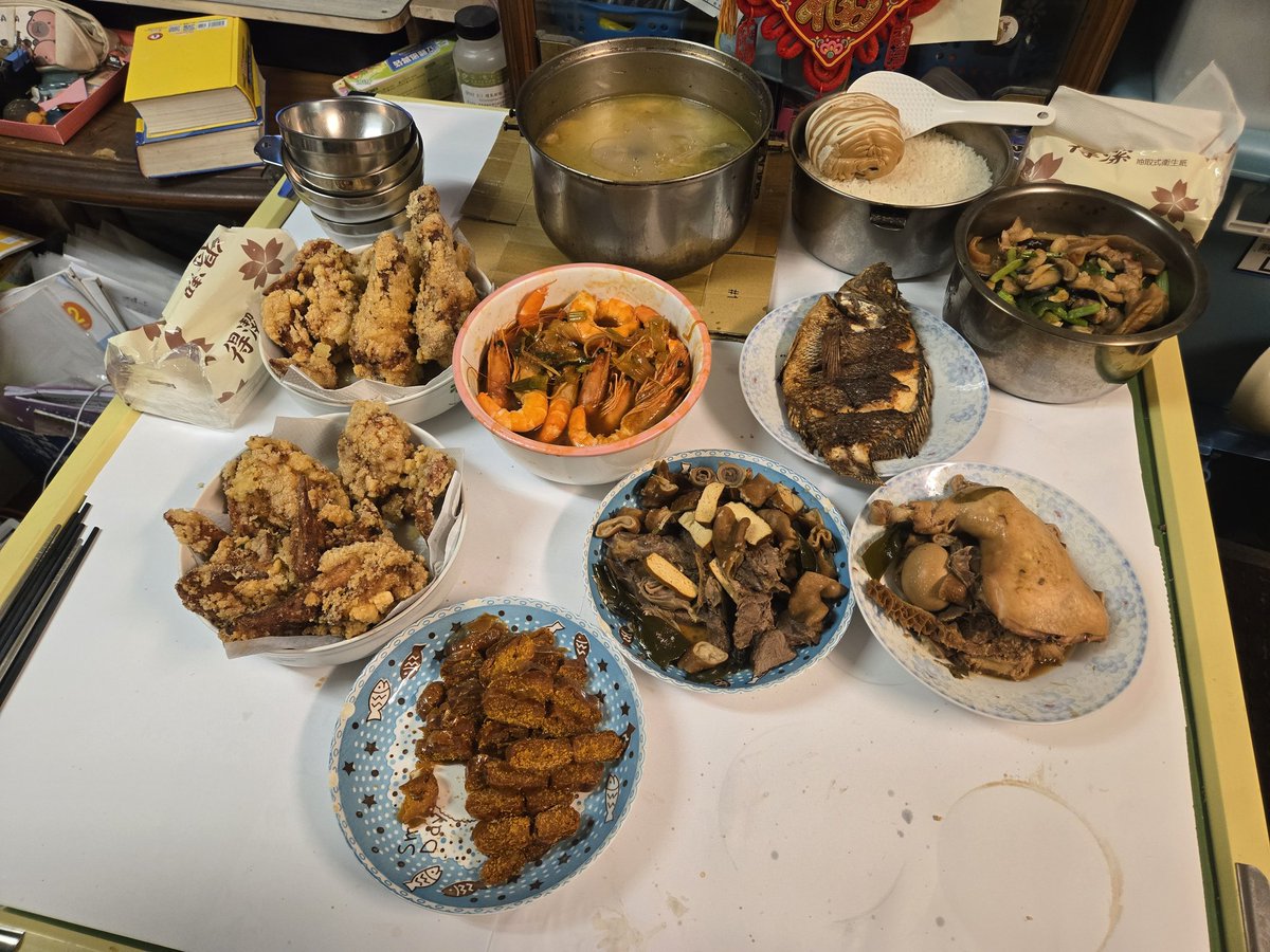 #你好狐吃一點
今年不小心把烏魚子搞得超乾w 
不過還是不錯吃啦
認真意識到越來越吃不多XD