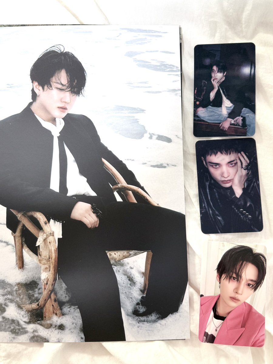 스트레이키즈 스키즈 SKZ Do It 두잇
비매 친필 싸인 앨범 판매 양도 합니다

설연휴 기간 구매시 반택포 18.0

직접 JYP 소속사에서 받은거고 비매 스티커
붙여져 있습니다!
뒷면에 매직 번진 자국 살짝 있고
JYP 서류 봉투에 넣어서 드려요

당일배송 하고 쿨거래시 에눌 해드려요!