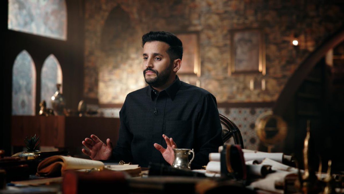 مالك بالطويلة يعود في موسمه الثامن طوال أيام #رمضان على MBC 

قصص وسلة ثقافية متنوعة 

هذا شكل استديو الموسم الجديد🔥