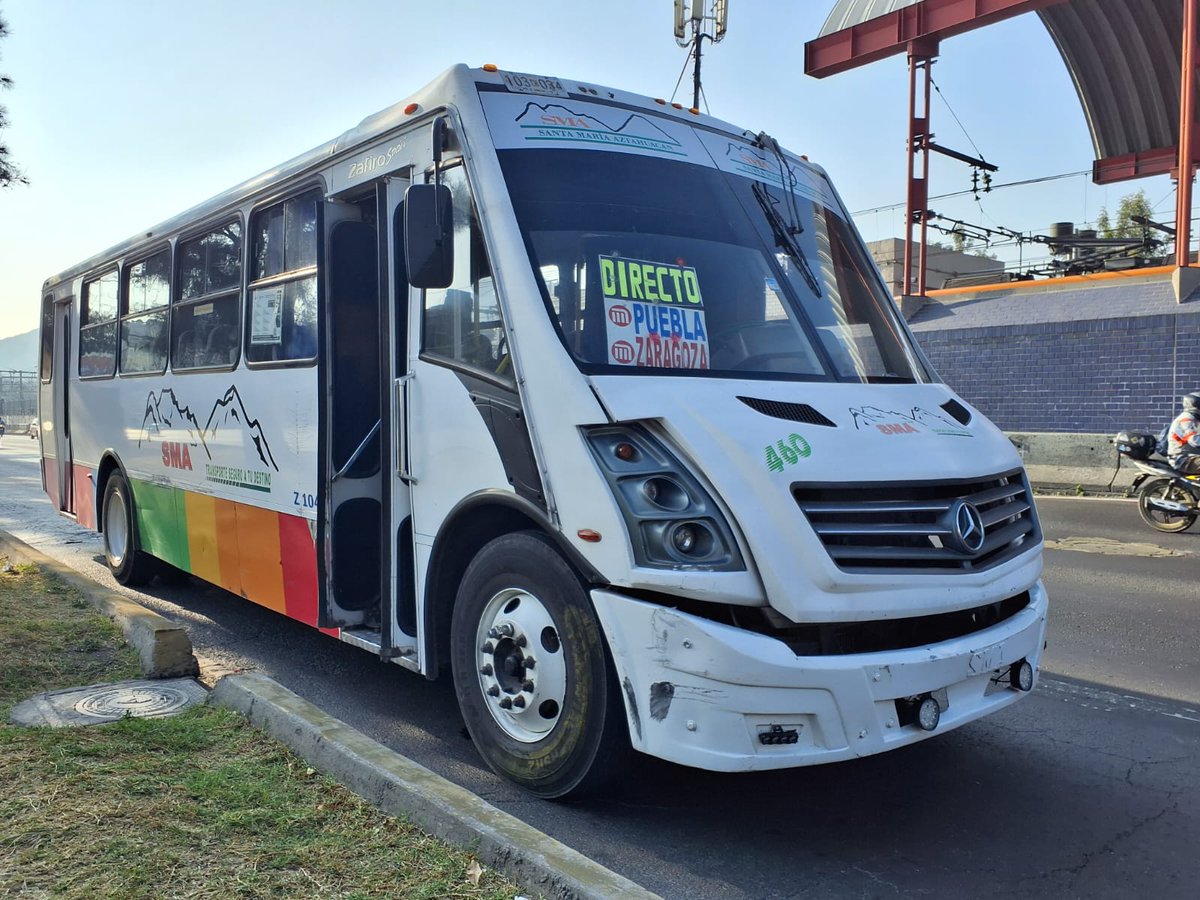 rcmontes's tweet photo. @C5_CDMX @UCS_GCDMX Se solicita patrulla por accidente en carriles centrales a la altura de estación Guelatao dirección aeropuerto. Calz. Ignacio Zaragoza 2022, Juan Escutia, Iztapalapa, 09100, CDMX. https://t.co/8COIRXX2Jf