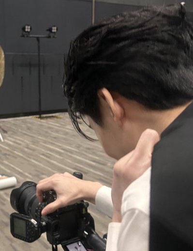 “ ปิดเสื้ออีกหน่อยได้ไหมคะ ”

“ เราว่าแบบนี้ดีแล้ว ”

“ หนูอย่าทำแบบนี้ได้ไหมคะ เฮียหวงค่ะ ”

“ มันก็เรื่องของเฮีย วันนี้เราโสด ทำงานของเฮียต่อไปเลยนะ 😾 ”

( #ryujinpatji #ริวจินแพทจิ )