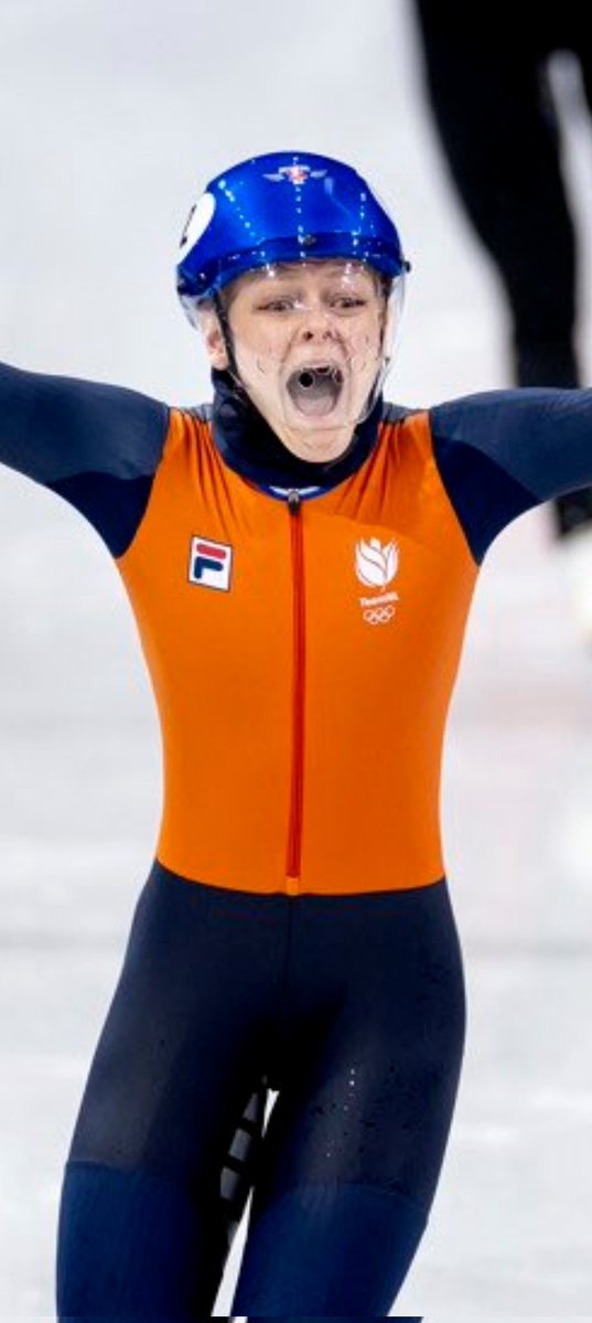 MakingSennce's tweet image. Xandra Velzeboer 
1000m  🇱🇺 🏅

What a happy girl ❤️❤️
She's awesome 

#Olympics2026
#WinterOlympicGames
#shorttrack