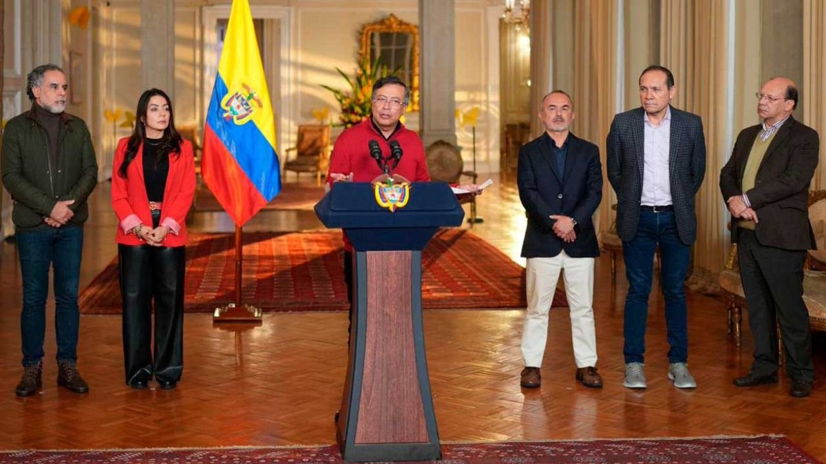 #EsNoticia: Presidente Petro pedirá aclaración del auto del Consejo de Estado que suspendió decreto del salario mínimo vital

Más info: is.gd/S08Goy