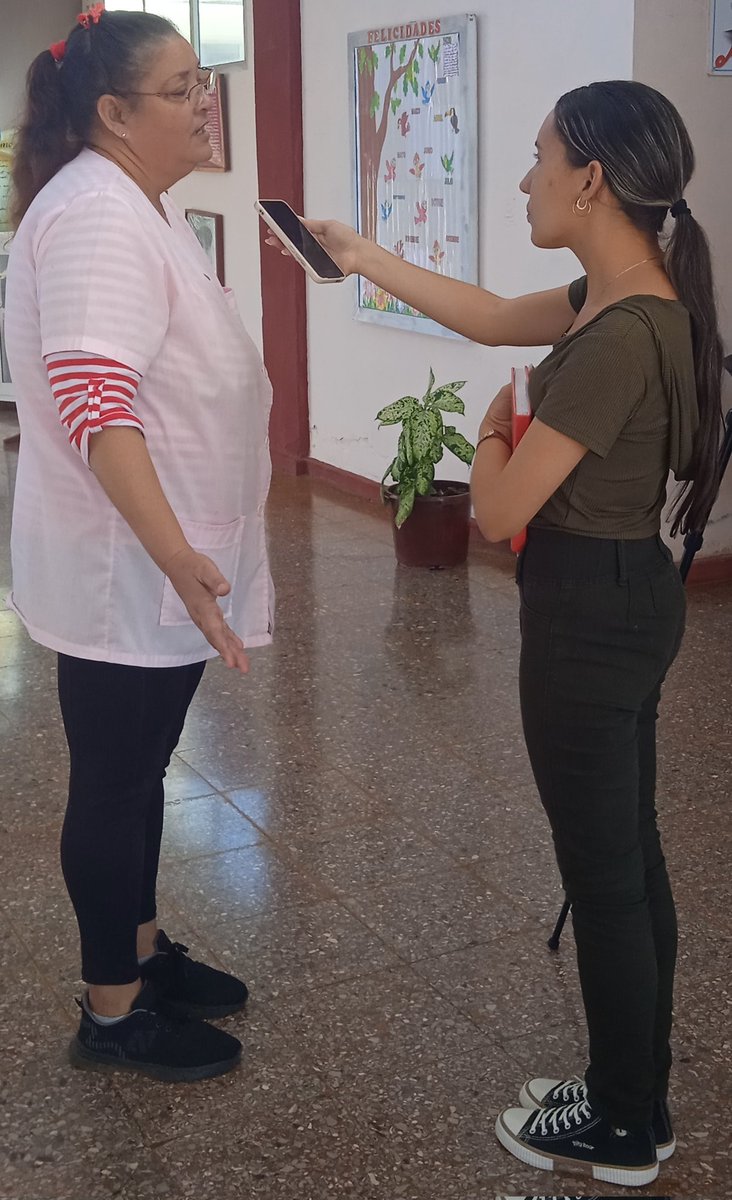 MatildeCar473's tweet photo. Como parte de las actividades por la Jornada de Mujeres Empoderadas artemiseñas. En esta ocasión, se resalta la labor de la directora del centro Yoandra Ortega Sánchez, con resultados positivos en la labor de enseñar. "Muchas felicidades"@DiazCanelB @CubaMined @NaimaTrujillo https://t.co/xYH7xNEd2q