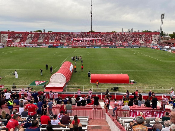 LOS ANDES EMPATÓ EN EL DEBUT EN UN PARTIDO BASTANTE POBRE
El Milrayitas no pudo con Almirante Brown, fue 0 a 0 en el Gallardón. El análisis de Leo Recart en este enlace 
todosunotvdeportes.com.ar/info.php?id=11…
