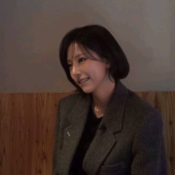 kdrama_menfess's tweet image. •kdm• ⚠️ Single's Inferno 5 Reunion 

Bahkan setelah 6 bln gak ketemu, Goeun masih gigit bibir bawahnya pas sama Igeon 😭

Dikasih satu ep isinya mereka berdua doang, chemi-nya masih ada😭👍🏻