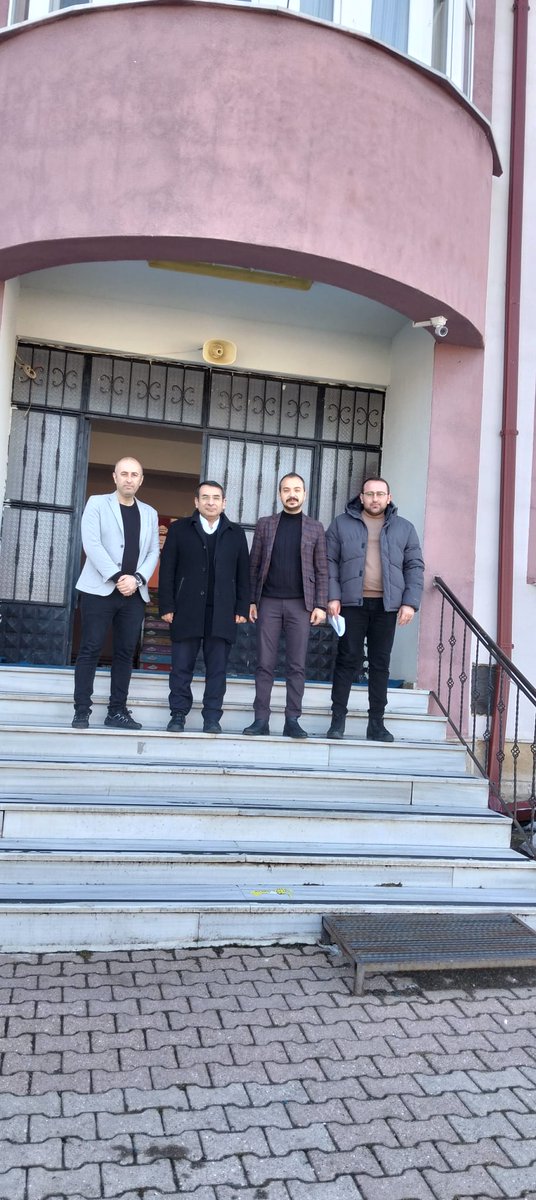 zaramem58's tweet photo. İlçe Milli Eğitim Şube Müdürümüz Sayın Kadir GÜNEY , Yapak Vakfı Özköyler İlkokulu-Ortaokulunda taşımalı araç denetimi gerçekleştirdi.

@sivasvaliligi 
@sivasmem 
@zarakaymakamligi 
@zaramem58 https://t.co/MFIXaCAeeM