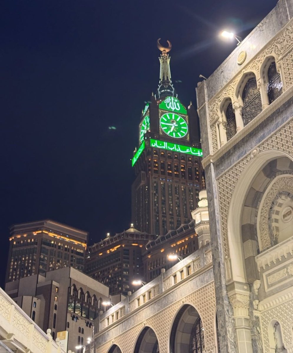 اللهم بلغ أُمي وأبي وإخوتي سلامي وأجعل نسائم الجنة تصل إليهما بكل دعوة خرجت من قلبي.
اللهم إجعل عملي صدقة جارية لهما وأجعل كل دُعاءٌ أدعوه في هذا المكان المبارك رفعة في درجاتهما.
اللهم كما جمعتني بهما في الدنيا فأجمعني بهما في الفردوس الأعلى من الجنة.
#اللهم_آمين