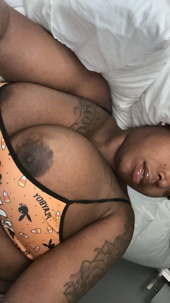 BankzzAbby1's tweet photo. Seattle , WA 📍 

Meets available , facetime &amp; content , dinner dates , overnights 🙈 …. 

#seattlemeetups #seattlemeets #seattle #pnwmeets #letmeet #bigboobs #bellevuemeets #downtownseattle #elitecompanionship https://t.co/qS7ZCbaXNc
