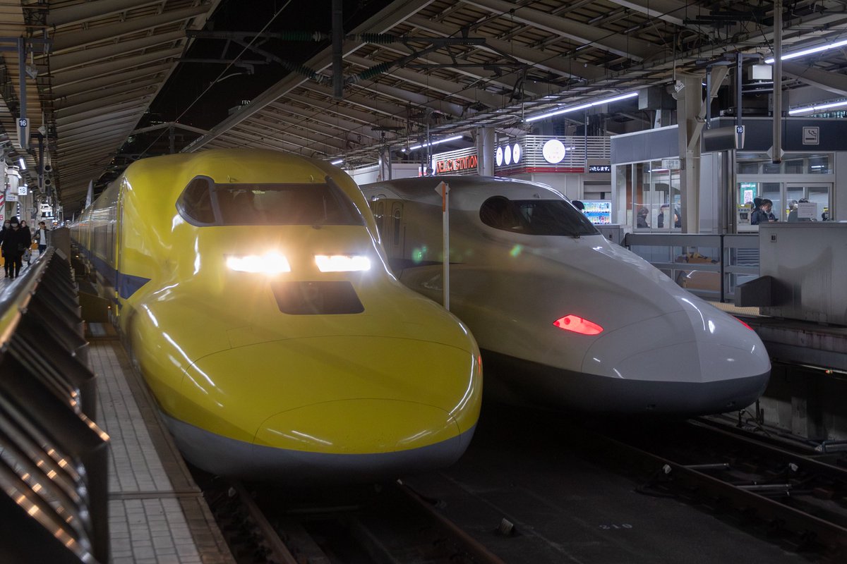 JenperTC's tweet photo. こんばんは！
T5編成 ドクターイエロー
東急駅
2026.02.03
#ドクターイエロー #新幹線 #T5編成 https://t.co/dgCs79xYNF