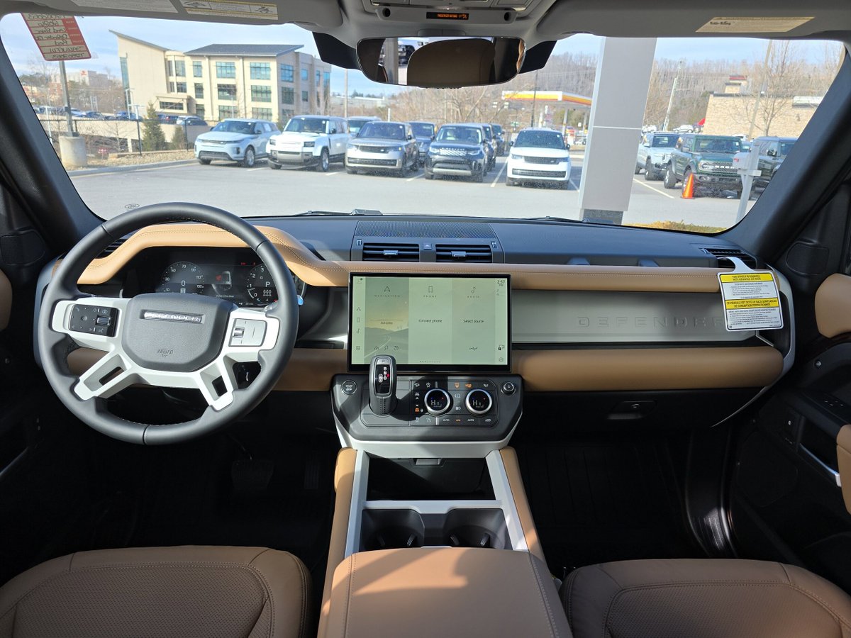 landroverav's tweet image. Go further in first class. 
This 2026 Defender 130 S pairs a 3.0L engine with AWD, premium Caraway Windsor Leather, and three-row versatility.

For more info, call 888-694-0581 or visit bit.ly/4agFyUz
Stock No. T2503053

 #Defender130