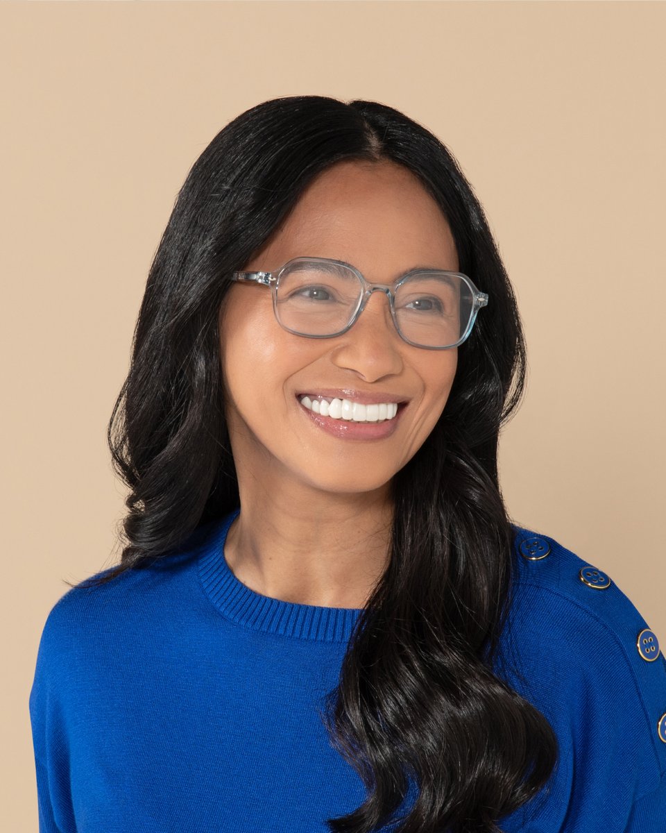 Readers.com® tweet media