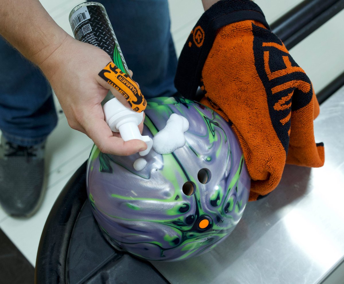 HammerBowling's tweet photo. Clean your bowling balls with Clear Magic after every league or practice session!
#HammerBowling #ClearMagic #BallCleaner
#NothingHitsLikeAHammer 🔨 https://t.co/nUSsm0bIpl