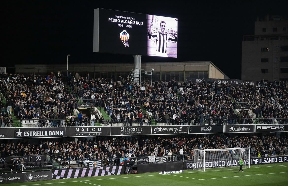 𝐉𝐎𝐑𝐍𝐀𝐃𝐀 𝐃’𝐄̀𝐗𝐈𝐓 💥🧨

Triomf en l’àmbit futbolístic que ens situa al capdamunt de la classificació i gran participació a la prèvia en solidaritat amb Palestina.

𝐏𝐑𝐎𝐔 𝐆𝐄𝐍𝐎𝐂𝐈𝐃𝐈! 
𝐀𝐋𝐁𝐈𝐍𝐄𝐆𝐑𝐄𝐒 𝐀𝐌𝐁 𝐏𝐀𝐋𝐄𝐒𝐓𝐈𝐍𝐀🇵🇸