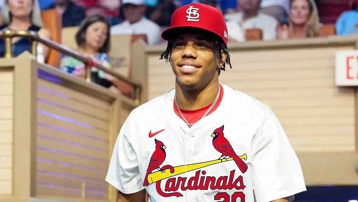 The Cardinals have 5 prospects in Fangraphs’ updated top 100 prospect list:   

INF JJ Wetherholt (12)
LHP Liam Doyle (19)
C Rainiel Rodriguez (25)
C Jimmy Crooks (93)
SHP Jurrangelo Cijntje (94)