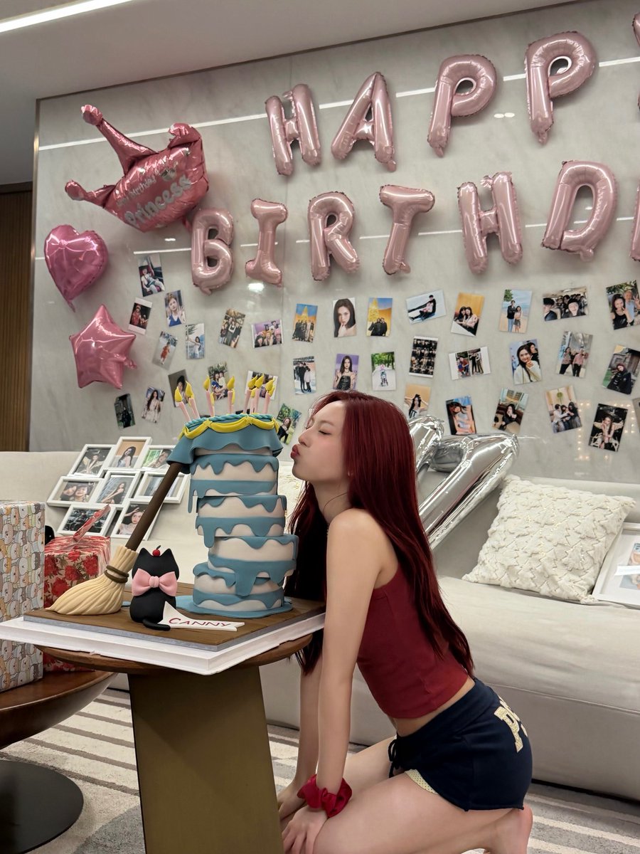 picbaemon's tweet image. CHIQUITA WEVERSE UPDATE 🎂🎊🎉