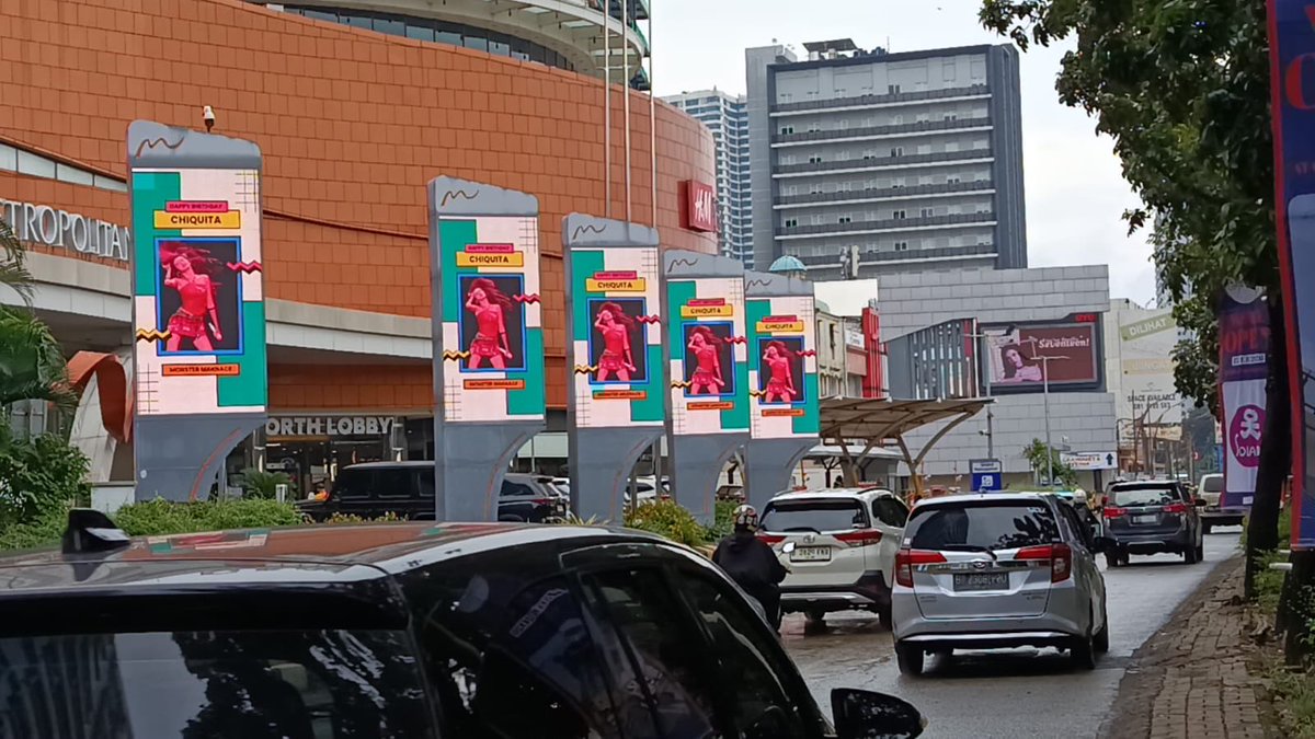 Led Ads Vertikal Chiquita di Grand Metropolitan Mall Bekasi 

HAPPY CHIQUEENTA DAY
#ChiquitaGolden17Birthday
#치키타의_열일곱을_축하해
#17ปีborntobeเจ๊แคน