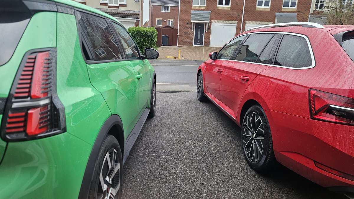 bombhead1977 tweet media