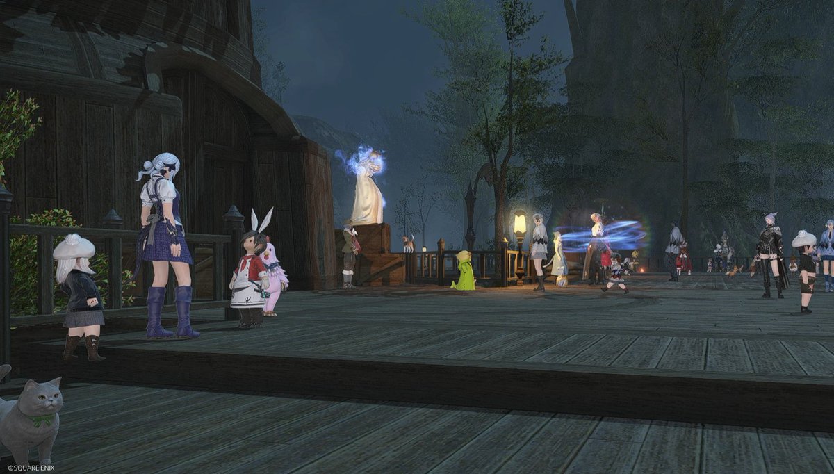 aoiffxiv's tweet photo. #FF14CCC
🍮恒例のおやつせっと、お茶会などの家具セット🏠️
在庫補充など今回は早い時間帯から対応してくれてありがとう～！
お礼の傘は後ほどお渡し（ #きまぐれねこのおみせ さんありがとう❤）

#FeelFreeShop 
ララフェルが並んでるだけでもうかわいい💕

#青天市 📷Photo by #FF14CCC #FF14 https://t.co/gp3QWWcJeQ