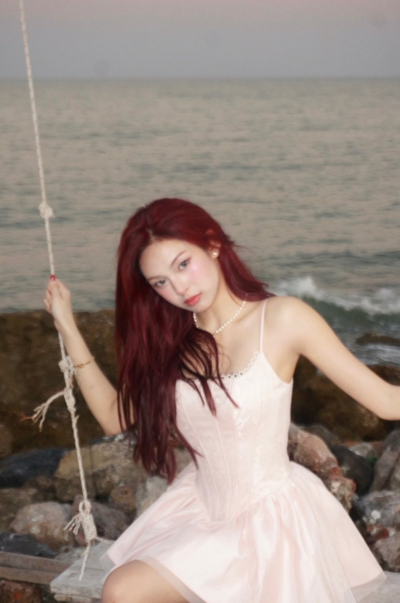 เข้าใจแล้ว ว่าทำไมแคนนี่ไม่ลงรูปเดรสชมพูซะที เพราะสวยมาก ๆ นี้เอง เก็บมาลงวันเกิดคือถูกต้องสุด ๆ เจ้าหญิงของแม่สวยสะพรั่งมาก 🍒❤️