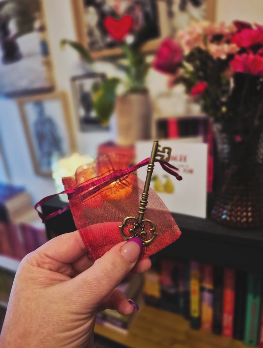 Danielle tweet media