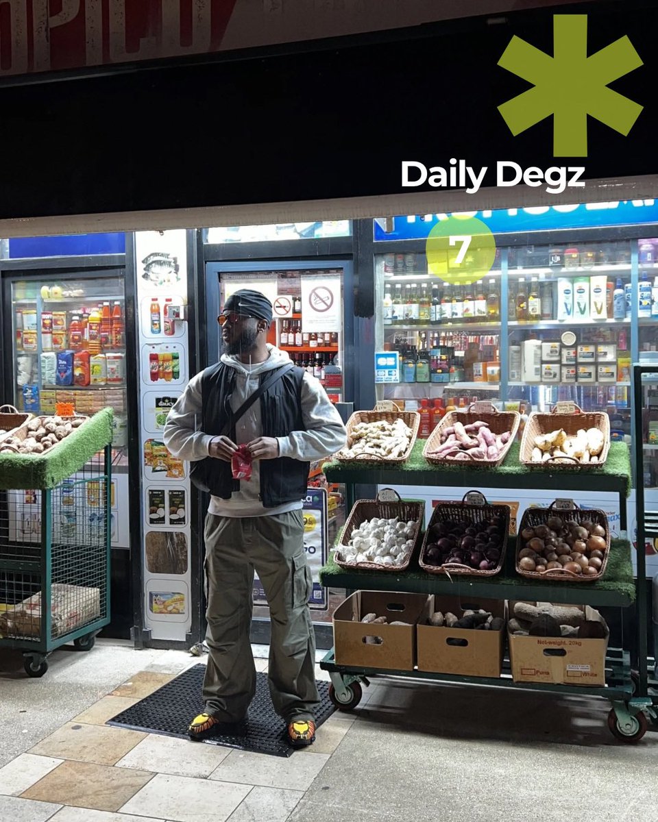 Gamin_Innocent's tweet photo. Épicerie = Chips plantain https://t.co/ZaBOu1mOOo