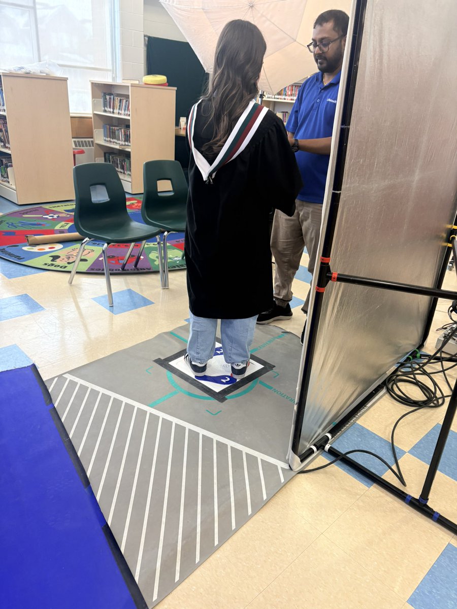 Big smiles and bright futures ahead! 📸
Thursday we captured special moments with our SK and Grade 8 graduates! From first days of school to graduation day — we are so proud of how much you’ve grown. Keep shining! 🌟🎓