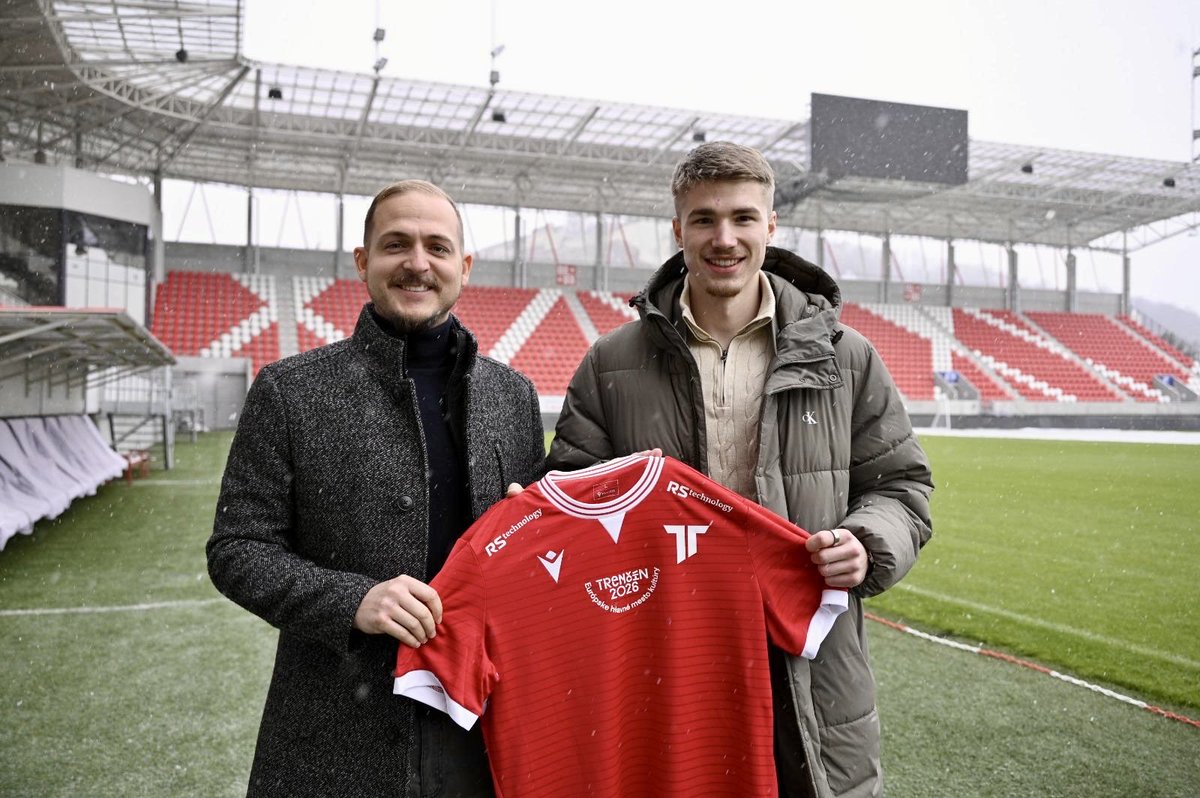 Another estonian 🇪🇪 national team player in Trencin 🇸🇰 Kristo Hussar signs with <a href="/astrencin/">AS Trenčín</a> ✍️ he joins slovak traditional club from <a href="/fcflora_tallinn/">FC Flora Tallinn</a> ✅

#globalsports #prestupy #trencin #eesti #jalgpall #estonia #fcflora #Transfers #fortunaliga