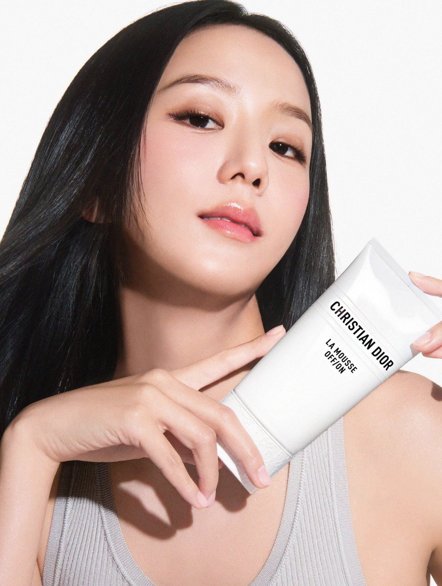 #JISOO for Dior La Mousse OFF/ON campaign.