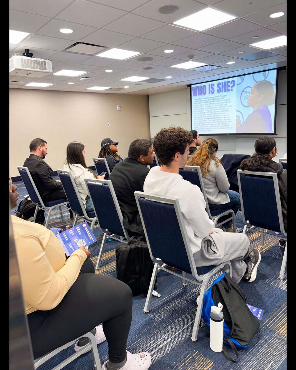 foster4florida's tweet photo. We are so grateful for the opportunity to have spoken at the FIU College Dems GBM!  🐾💙

As a teacher, connecting with students is at the heart of who Dayna is. The future of Florida is engaged, informed, and ready to lead. 🔥

#FIU #IgniteTheBlueFlame #FosterForFlorida https://t.co/vuITSDrkoE